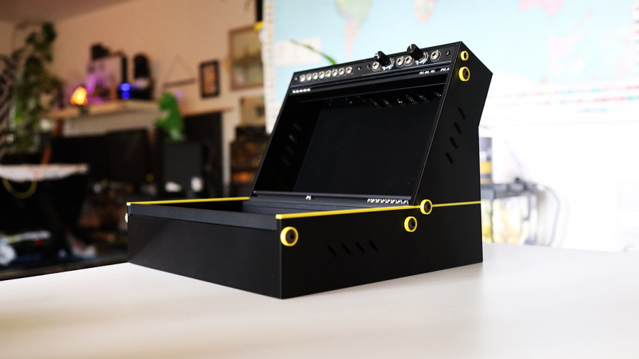 42HP 6U DIY Case // Powered